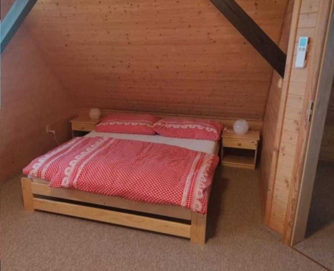 Apartmanova Chata Secanda S Bazenem, U Secske Prehrady Exterior foto